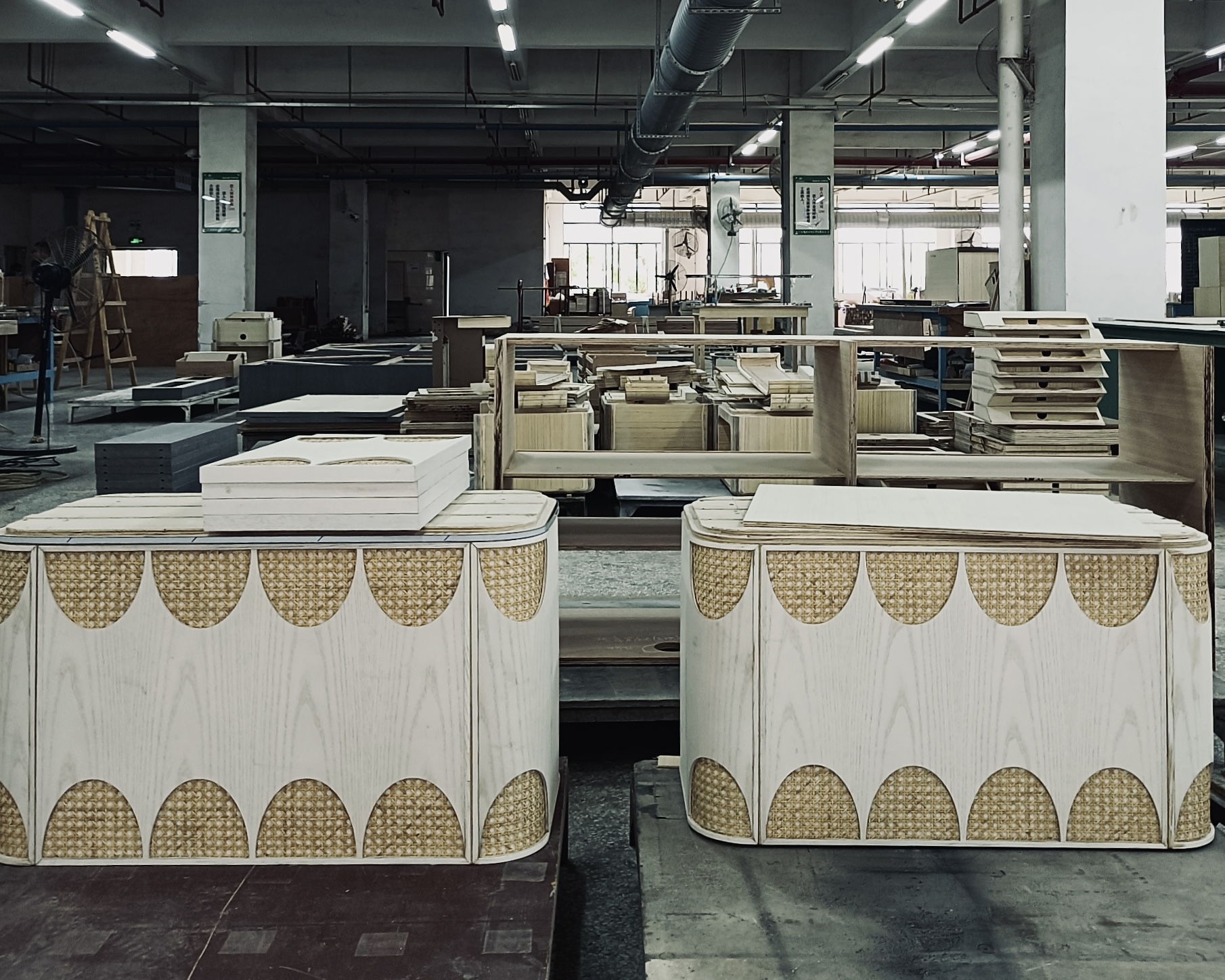 On-site quality control during furniture production